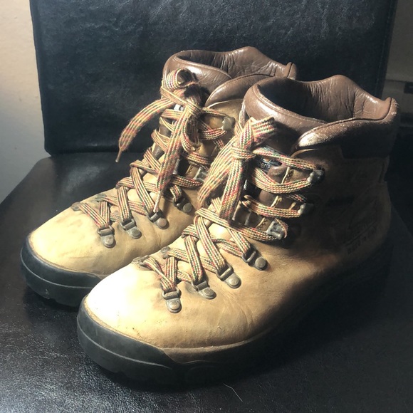ZAMBERLAN Womens Goretex Lace Up Hiking Mountaineering Vibram Sole Boots Size 7 - Picture 1 of 16
